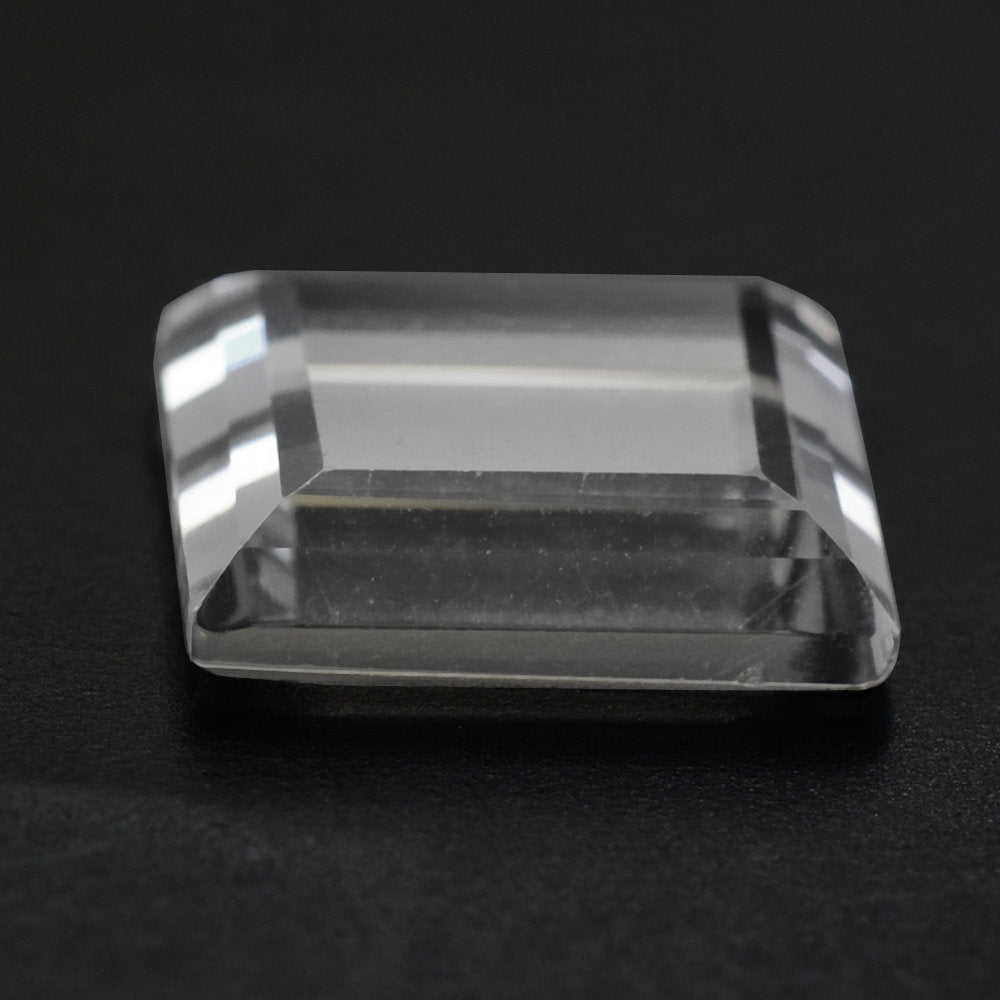 CRYSTAL SQUARE PLATES 10MM 3.04 Cts.