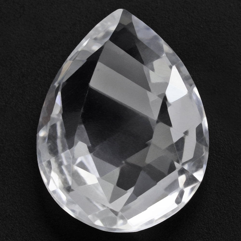 CRYSTAL TWISTED BRIOLETTE PEAR (DES#36) 16X12MM 7.66 Cts.