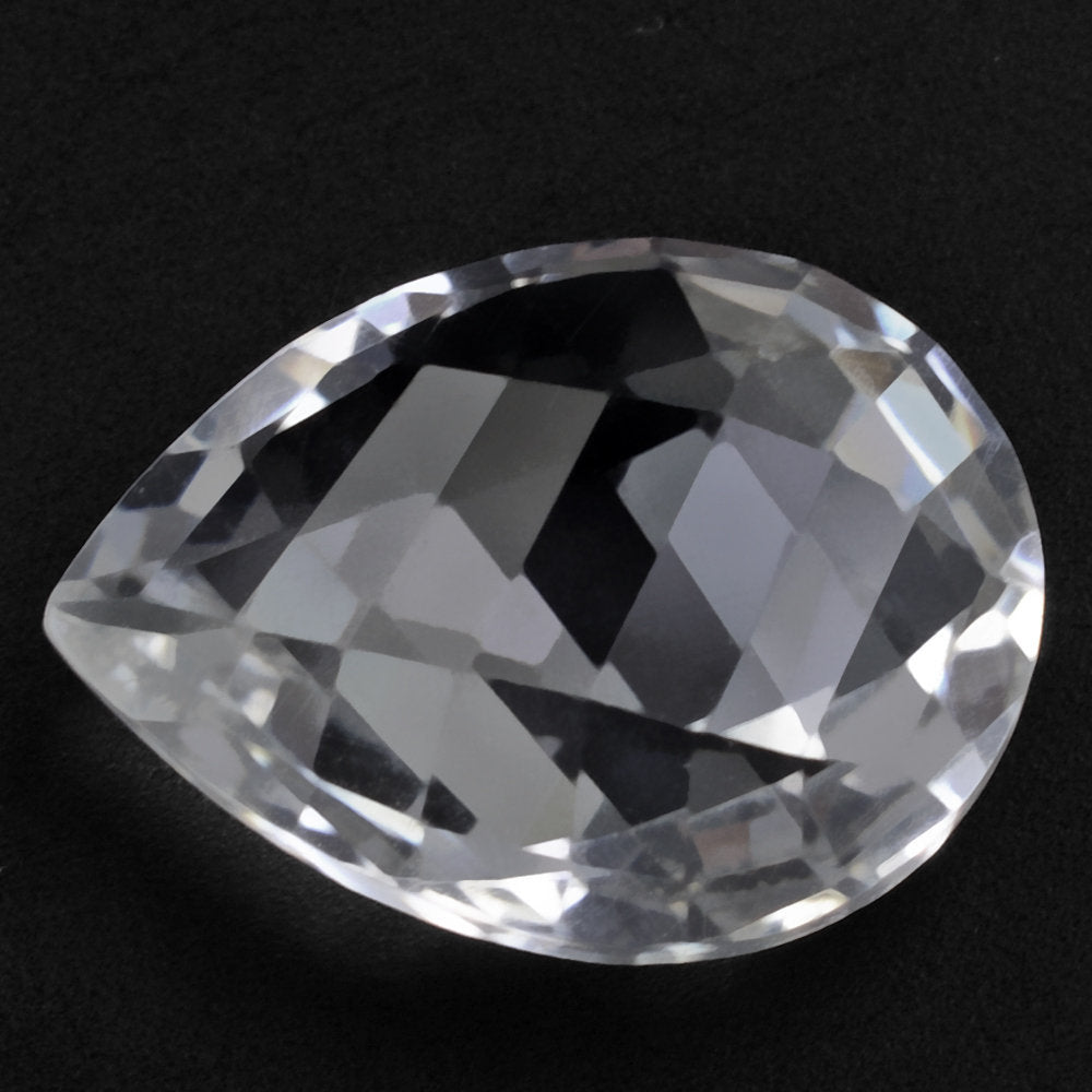 CRYSTAL TWISTED BRIOLETTE PEAR (DES#36) 16X12MM 7.66 Cts.