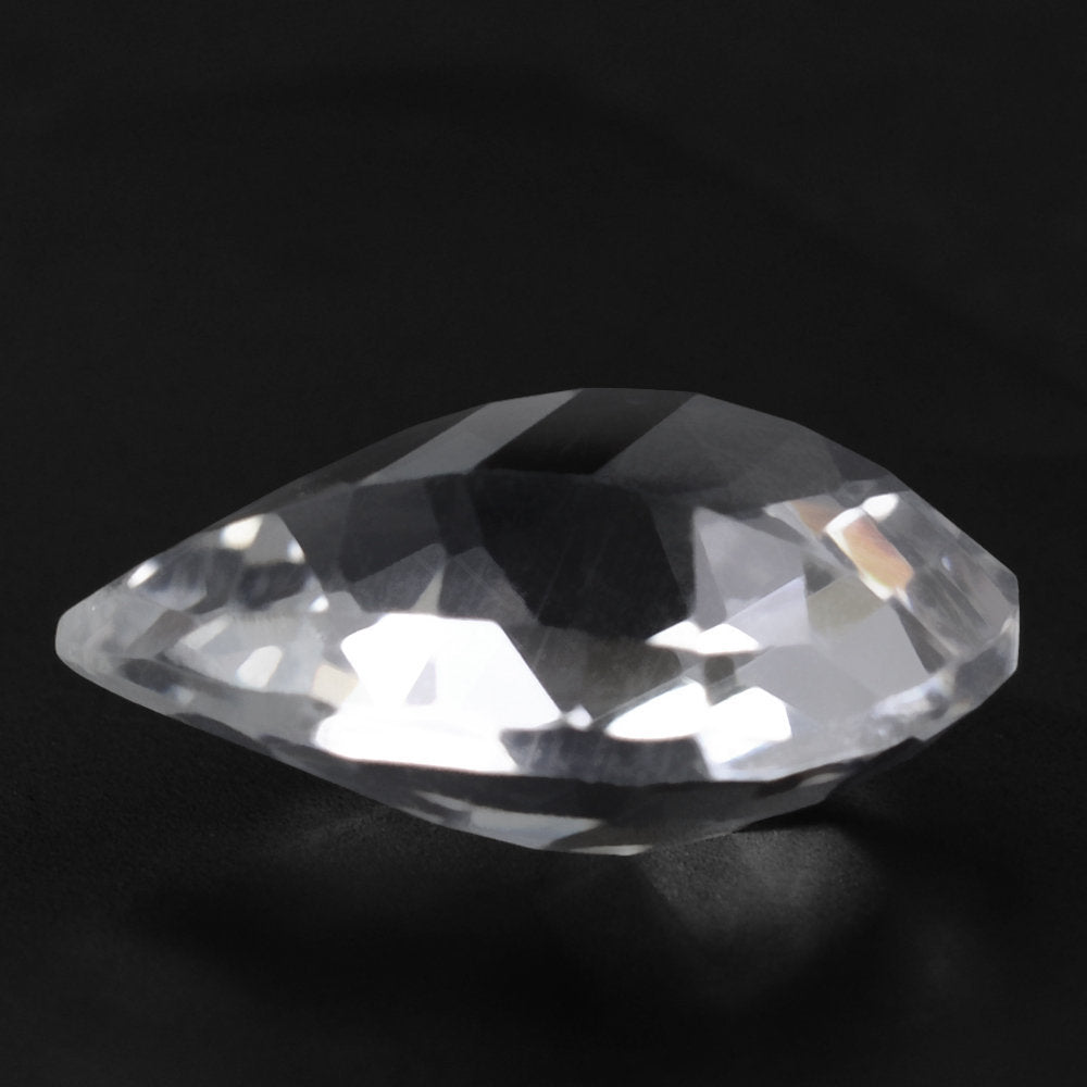 CRYSTAL TWISTED BRIOLETTE PEAR (DES#36) 16X12MM 7.66 Cts.
