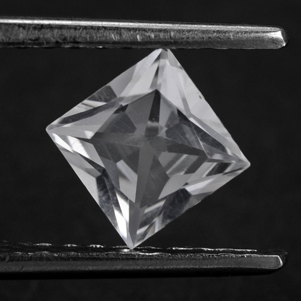 CRYSTAL PRINCESS CUT SQUARE 6MM 0.96 Cts.