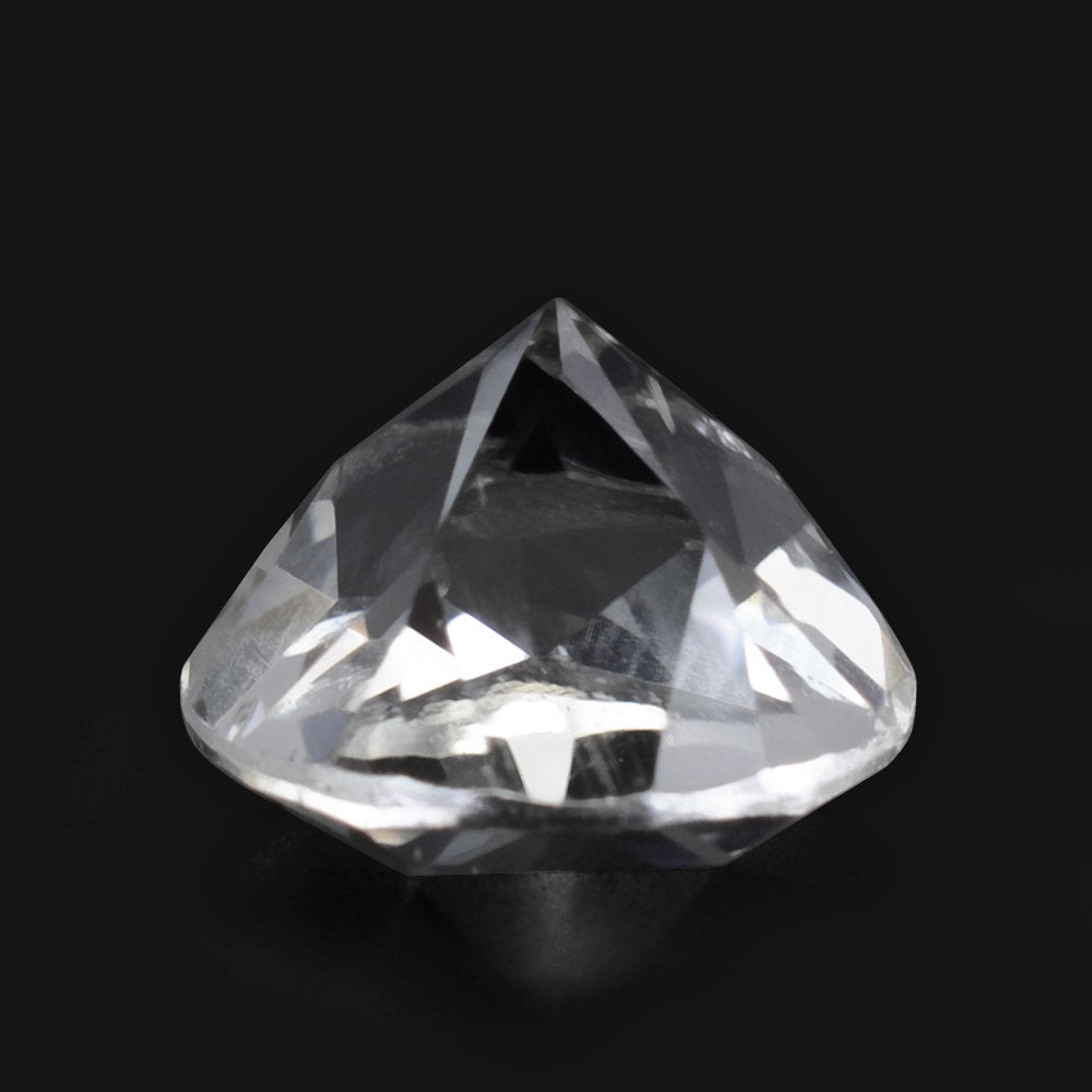 CRYSTAL PENTAGON ROUND WITH STAR CUT BACK (DES#43) 10MM 3.61 Cts.