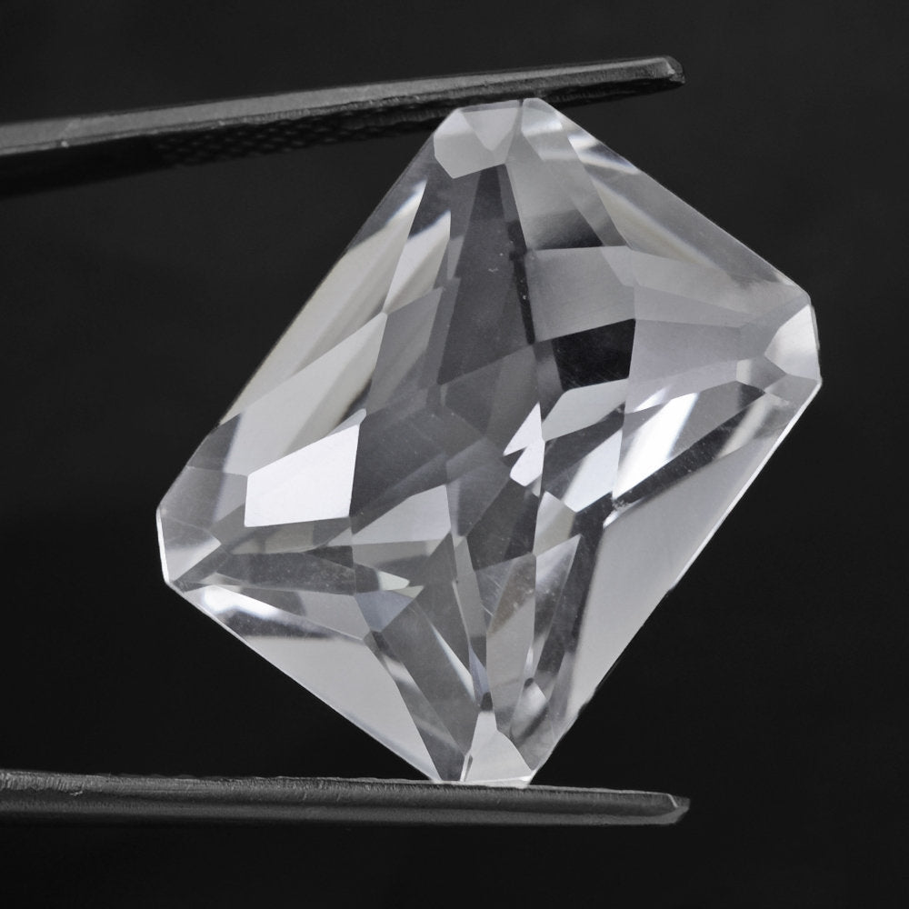 CRYSTAL SPECIAL CHECKER OCTAGON 20X15MM 18.75 Cts.