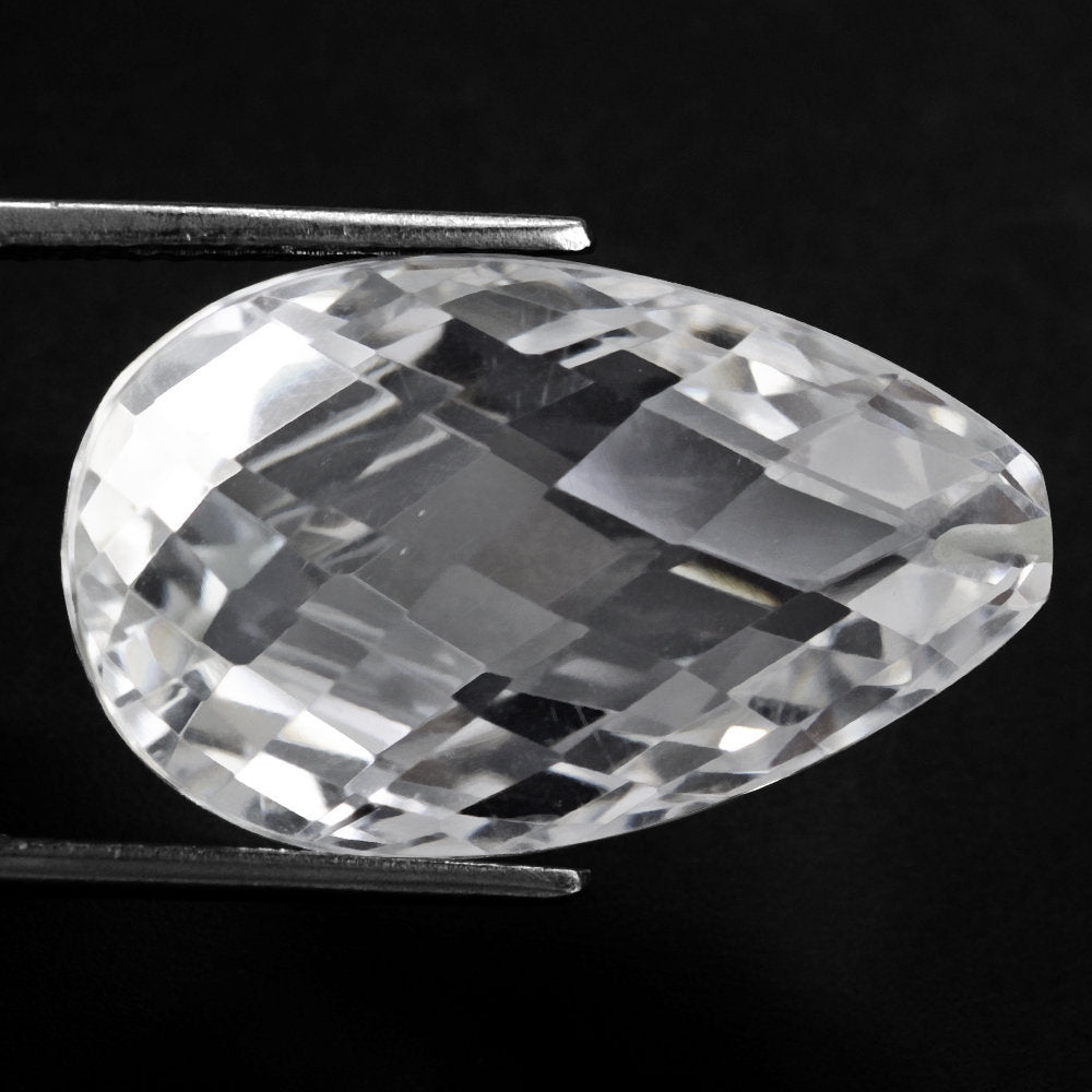 CRYSTAL BRIOLETTE HIGH DOME (HALF DRILL) 25X15MM 26.15 Cts.