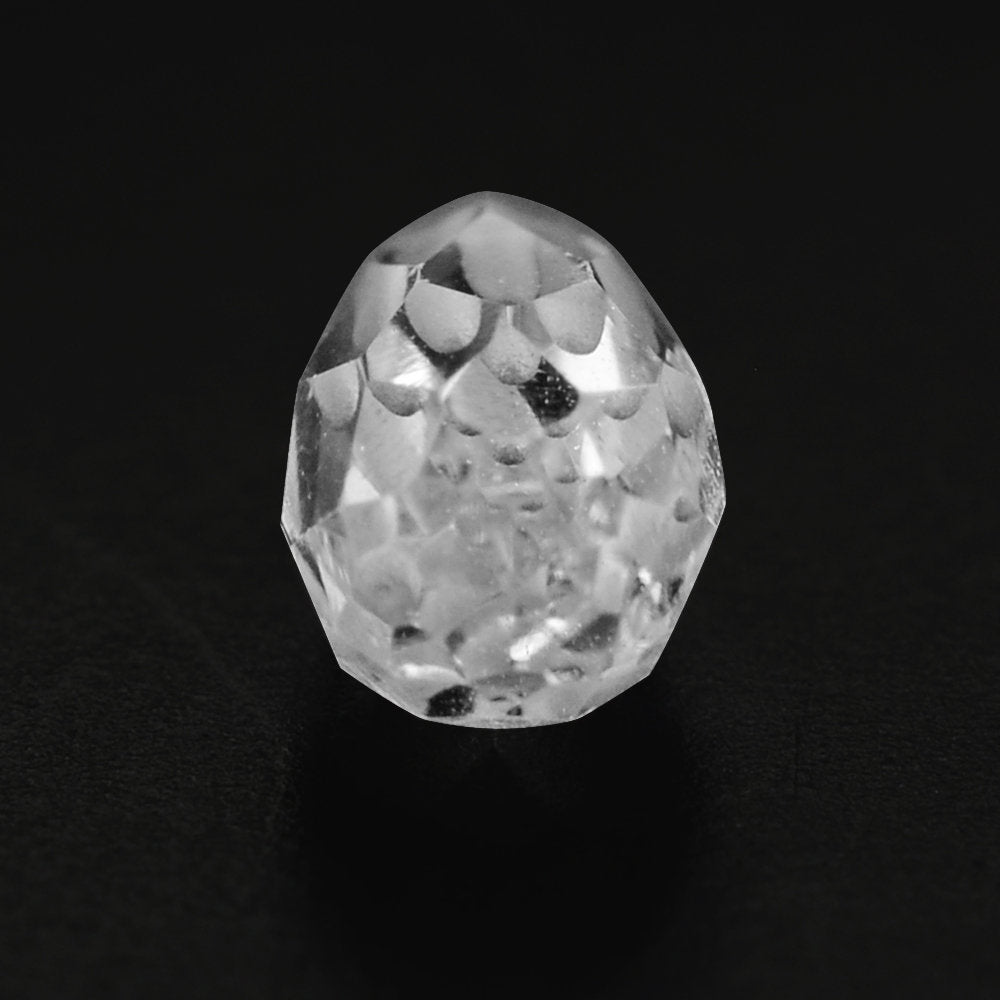 CRYSTAL FACETED DROPS (HALF DRILL 0.50MM) 6X3MM 0.57 Cts.