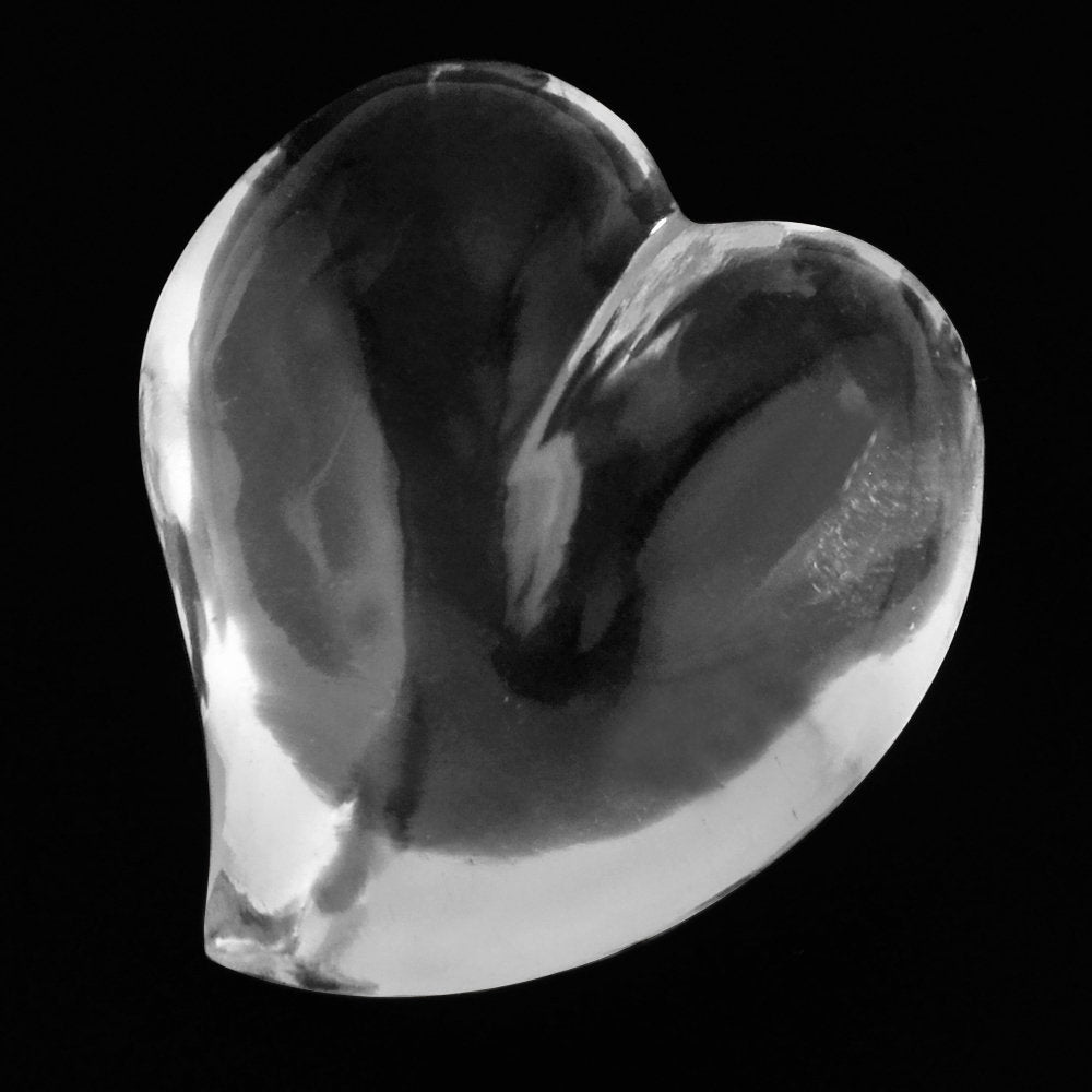 CRYSTAL SACRED HEARTS (DES#133) 18X16MM 19.70 Cts.
