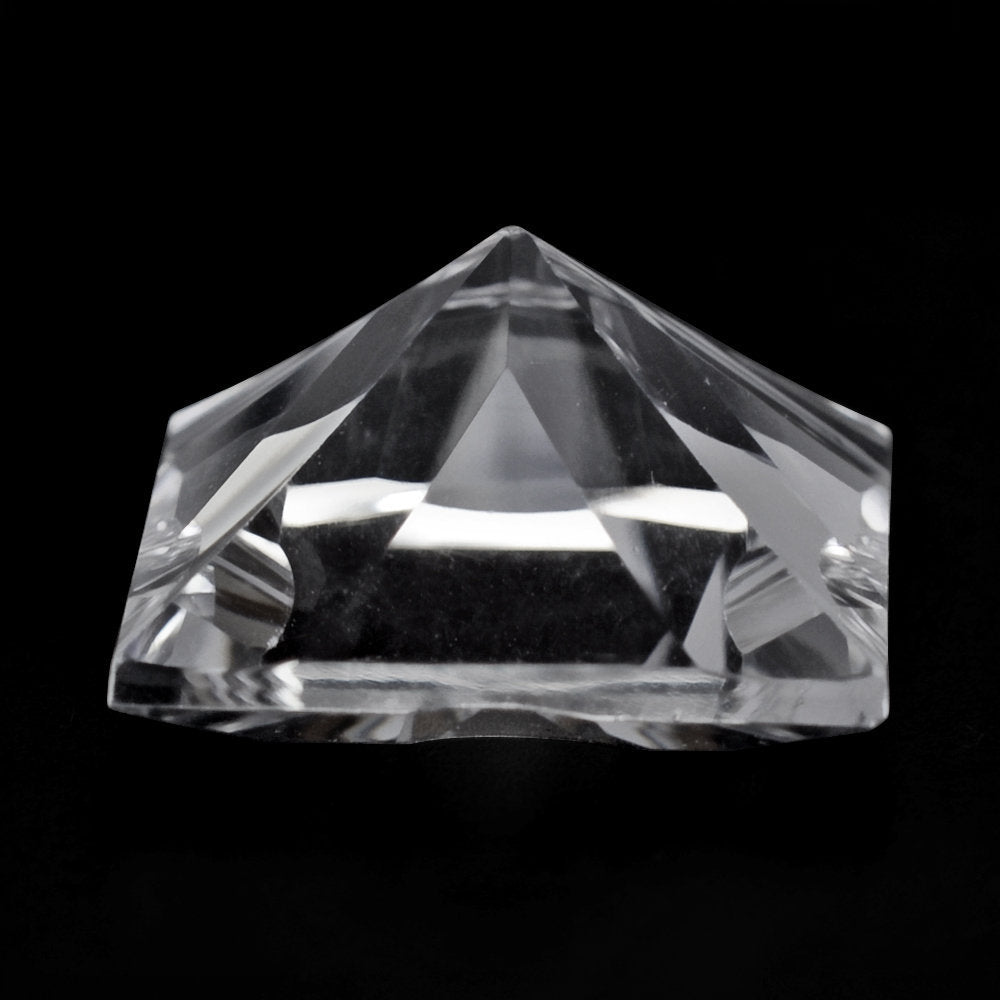 CRYSTAL CONCAVE CUT SQUARE (DES#48) 12MM 6.70 Cts.