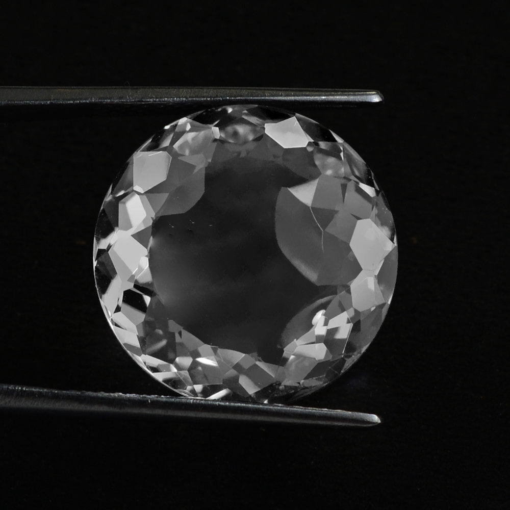 CRYSTAL QUARTZ SPECIAL CUT LENTIL ROUND 18.50MM 19.20 Cts.
