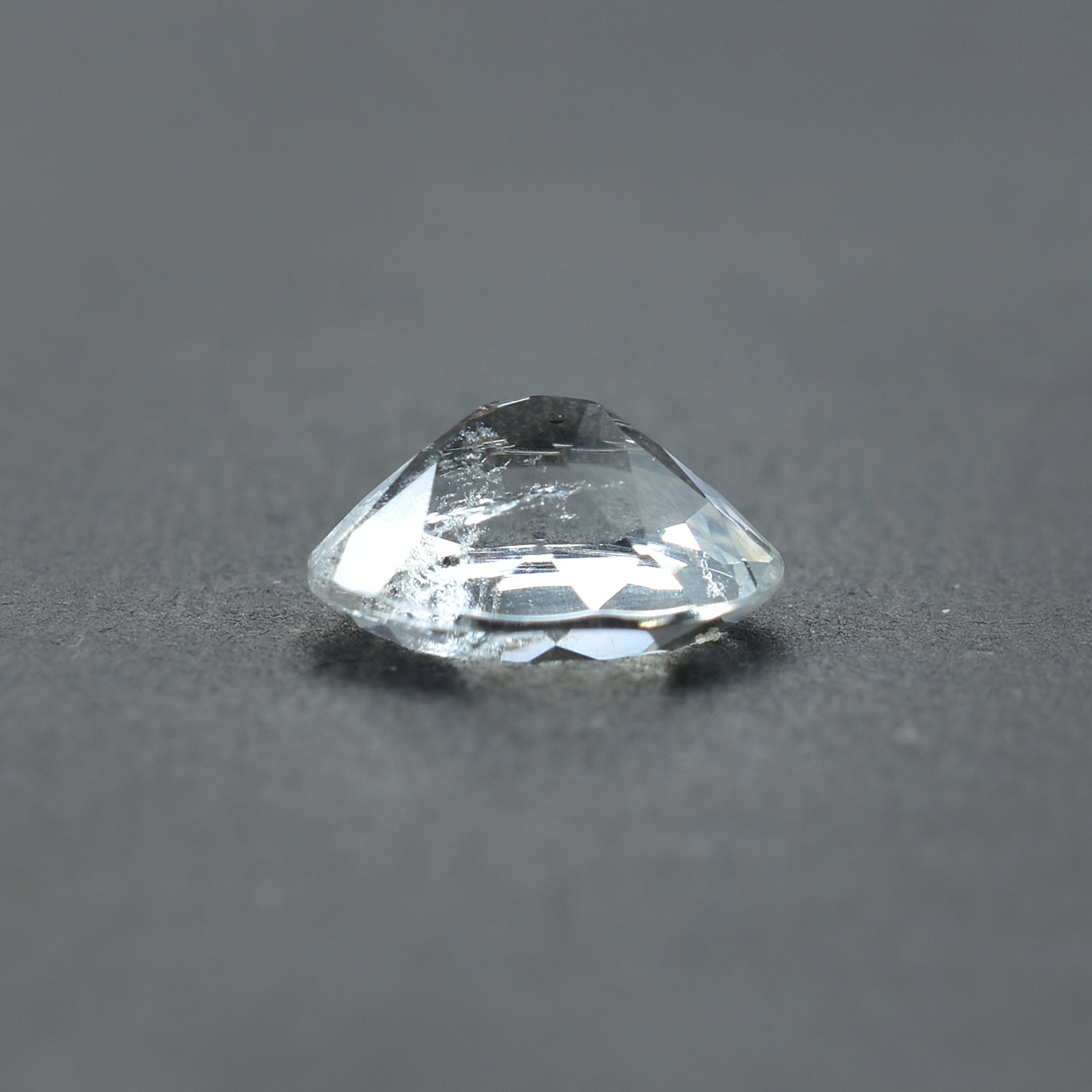 CRYSTAL ROCK QUARTZ CUT OVAL (HI) 10.00X8.00 MM 2.25 CTS