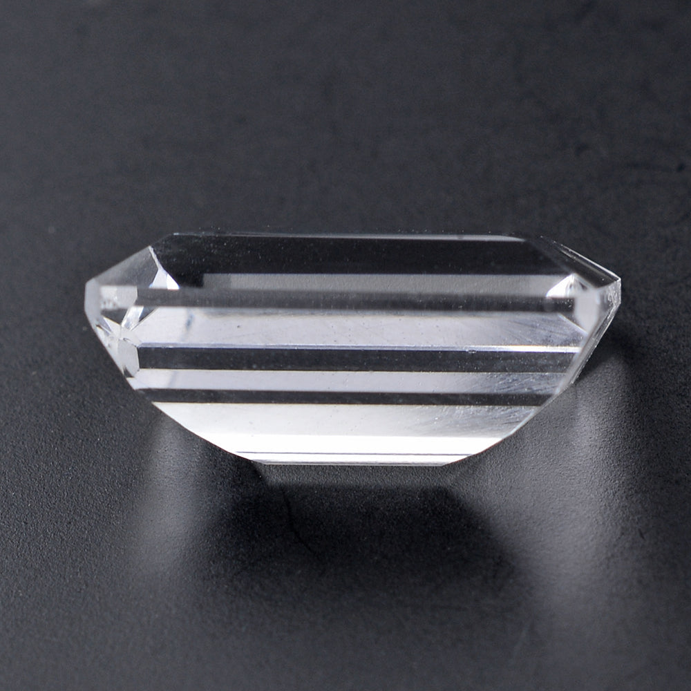 CRYSTAL CUT OCTAGON 18X12MM 14.50 Cts.