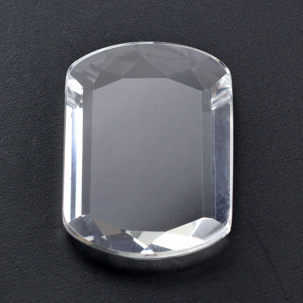 CRYSTAL TABLE CUT FLAT BOTTOM SHIELD CAB 20X15MM 9.68 Cts.
