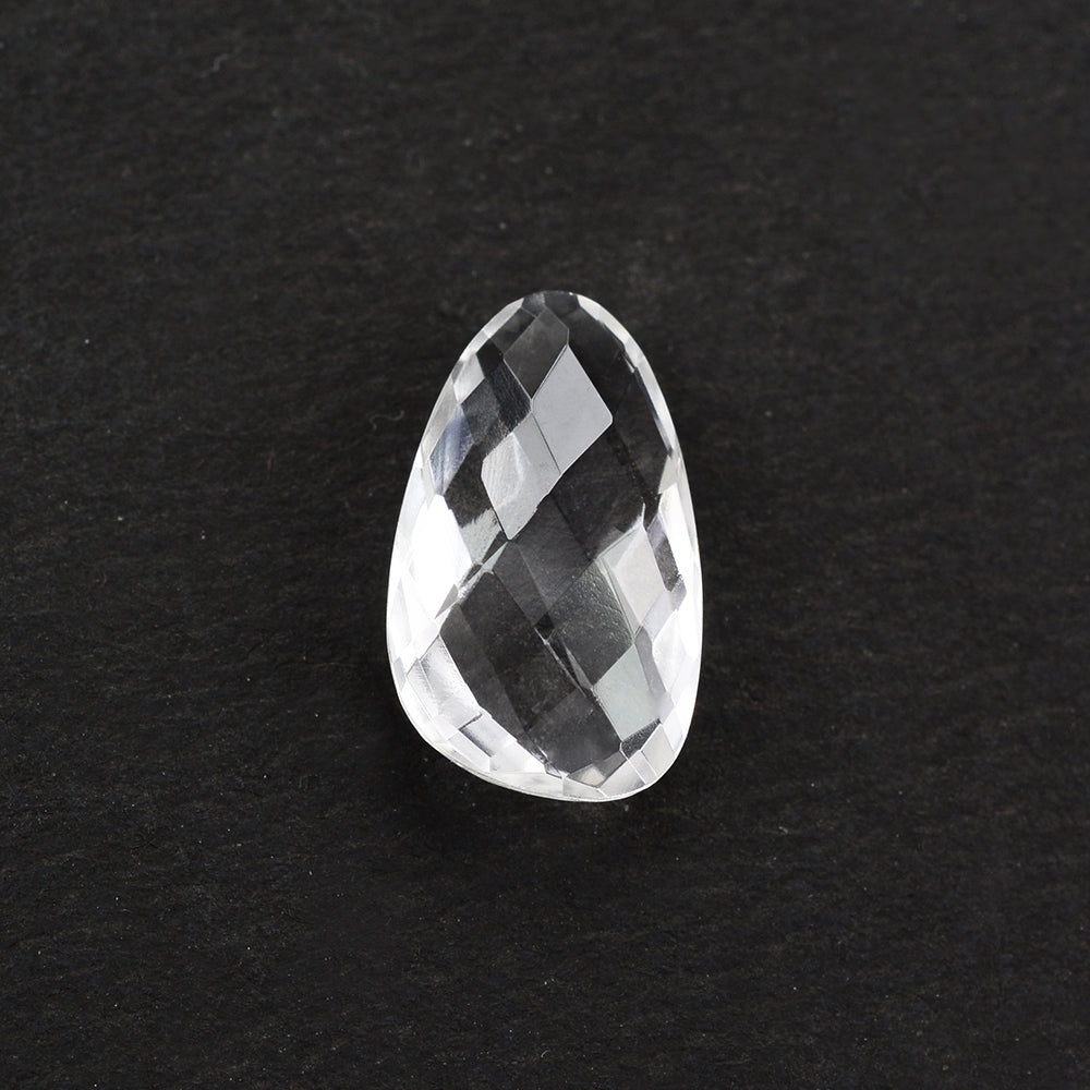 CRYSTAL BRIOLETTE IRREGULAR PEAR 15X9MM 4.05 Cts.