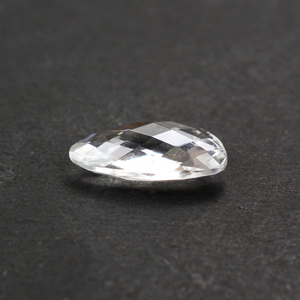 CRYSTAL BRIOLETTE IRREGULAR PEAR 15X9MM 4.05 Cts.