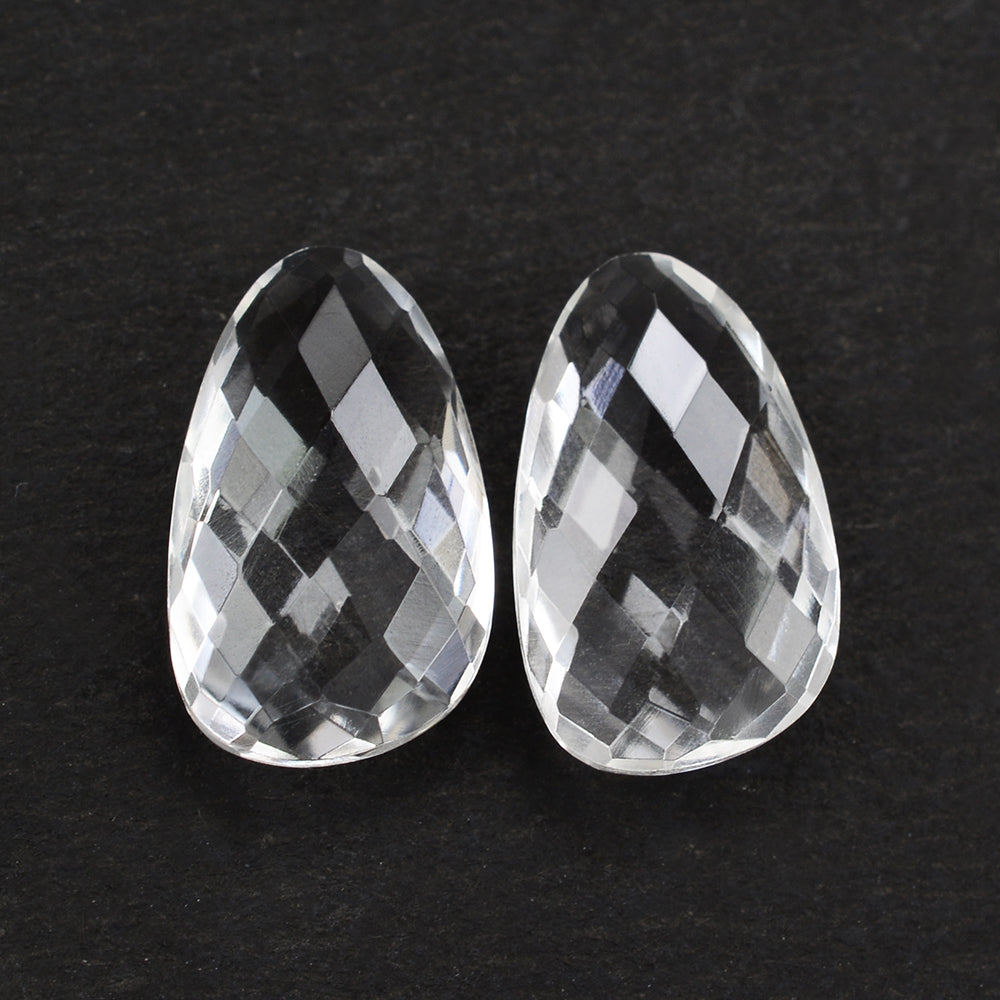 CRYSTAL BRIOLETTE IRREGULAR PEAR 15X9MM 4.05 Cts.