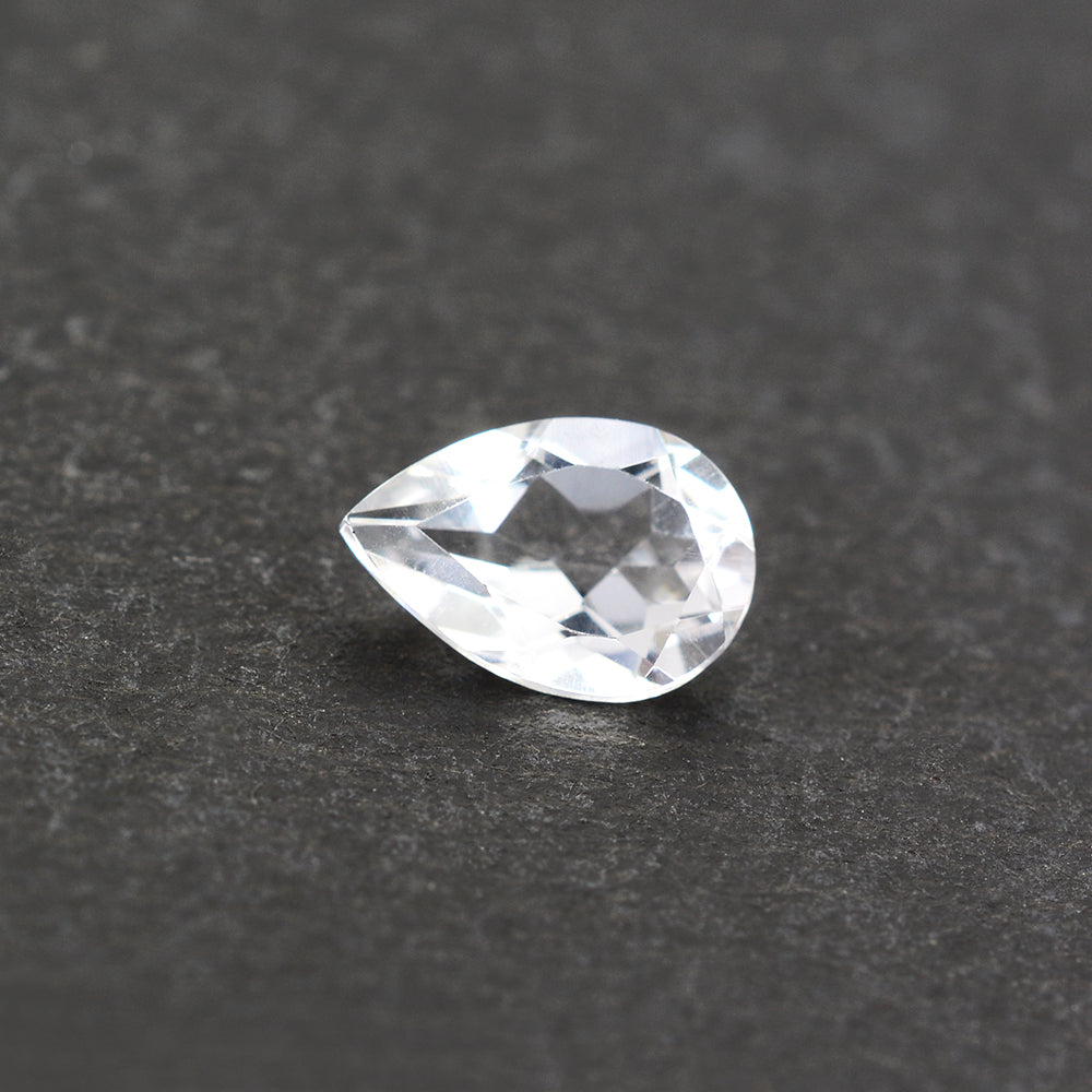 CRYSTAL CUT PEAR 9X6MM (WHITE/CLEAN) 1.38 Cts.