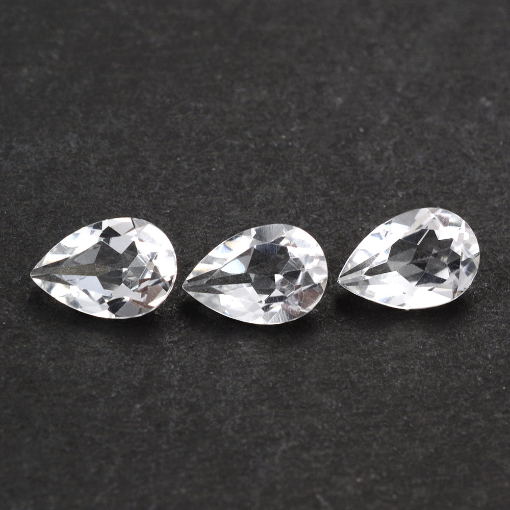 CRYSTAL CUT PEAR 9X6MM (WHITE/CLEAN) 1.38 Cts.