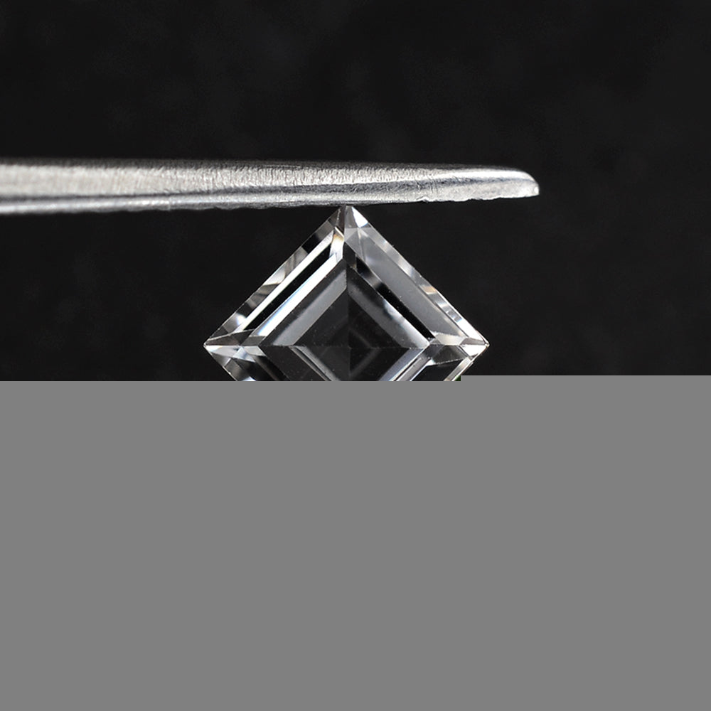 CRYSTAL CUT SQUARE 5MM 0.70 Cts.