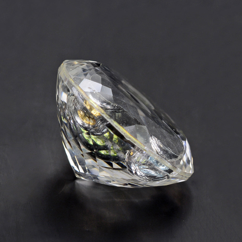 CRYSTAL CUT ROUND (INSIDE STONE) 20MM 27.35 Cts.
