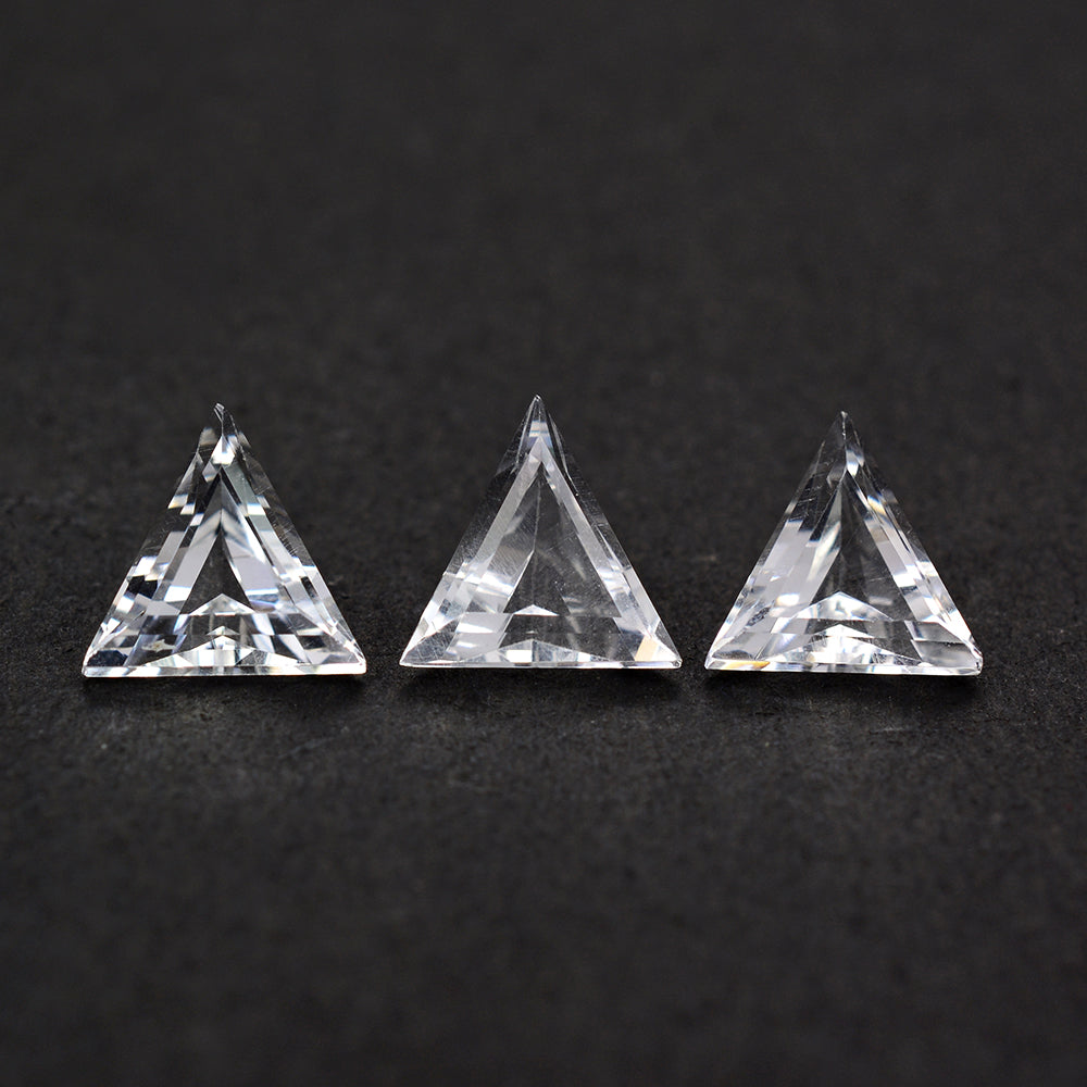 CRYSTAL STEP CUT TRAINGLE 9X8X8MM 1.47 Cts.