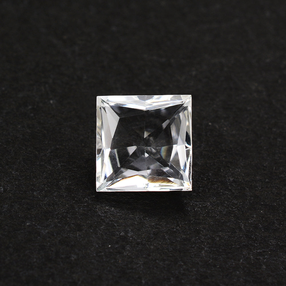 CRYSTAL PRINCESS CUT SQUARE 9MM 3.45 Cts.