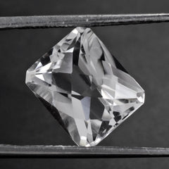 CRYSTAL SPECIAL CHECKER OCTAGON (DES#56) 12X10MM 5.68 Cts.