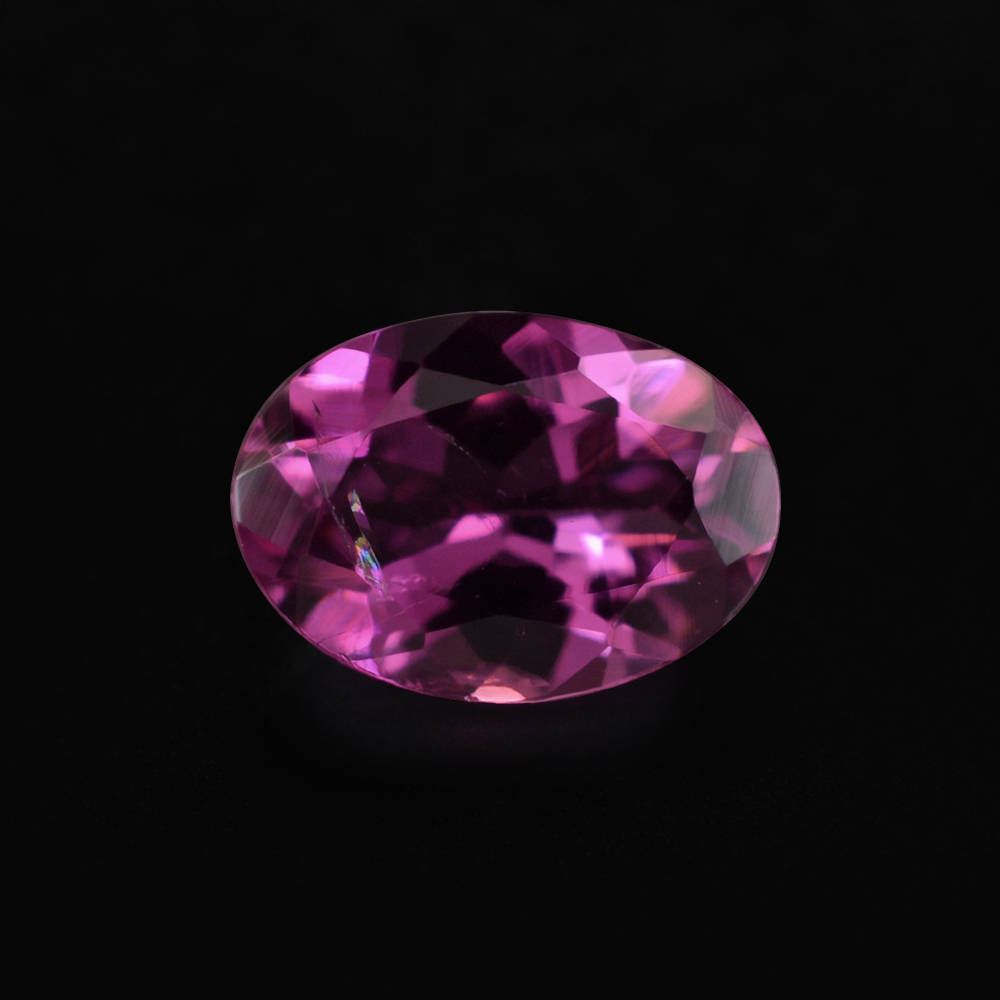 RUBELLITE CUT OVAL (SI) 7X5MM 0.76 Cts.