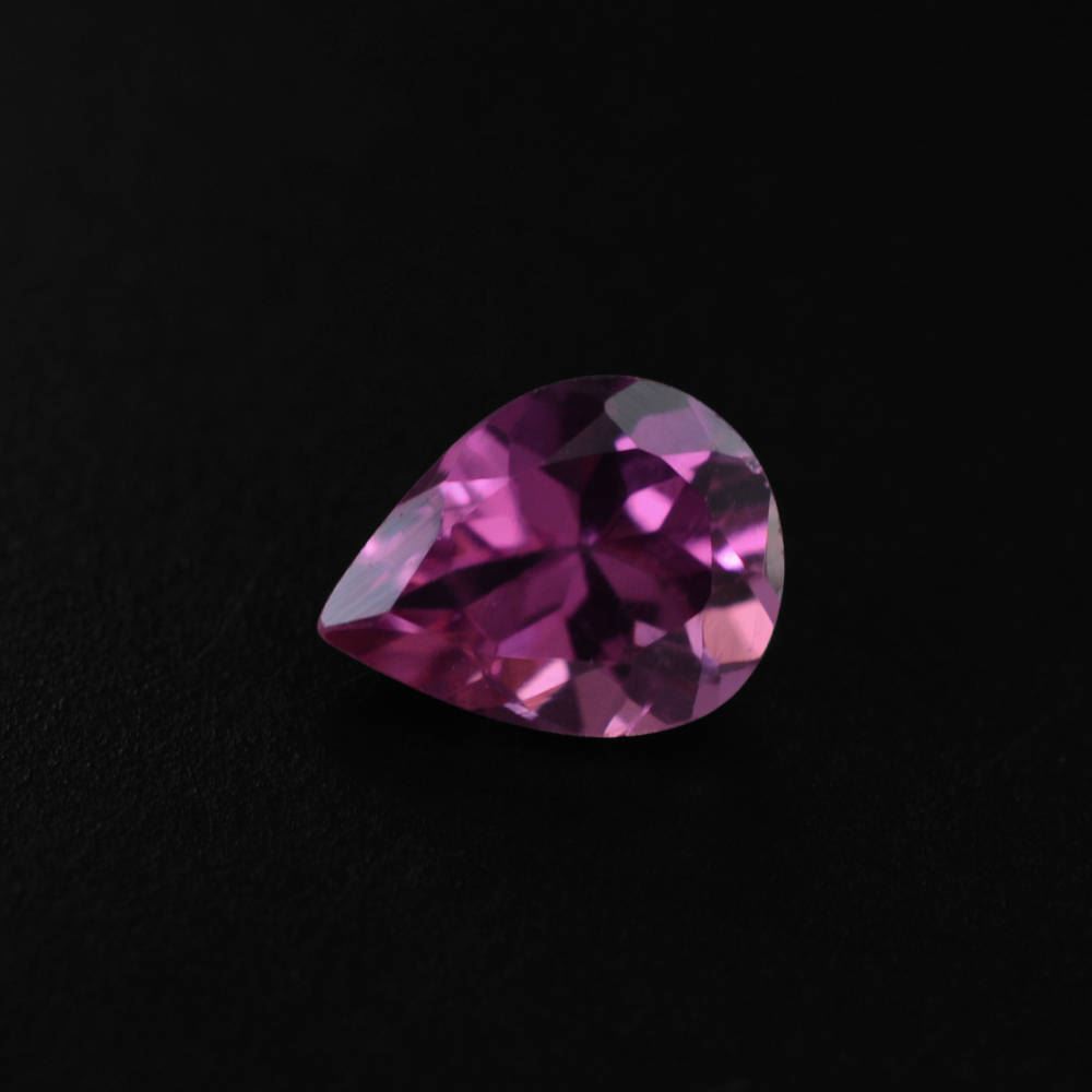 RUBELLITE CUT PEAR 5X4MM 0.40 Cts.