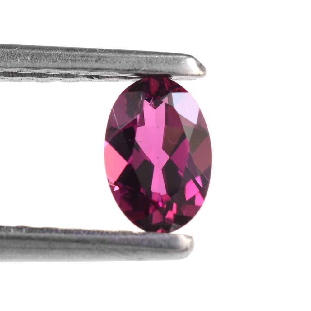 RUBELLITE CUT OVAL 6X4MM 0.47 Cts.