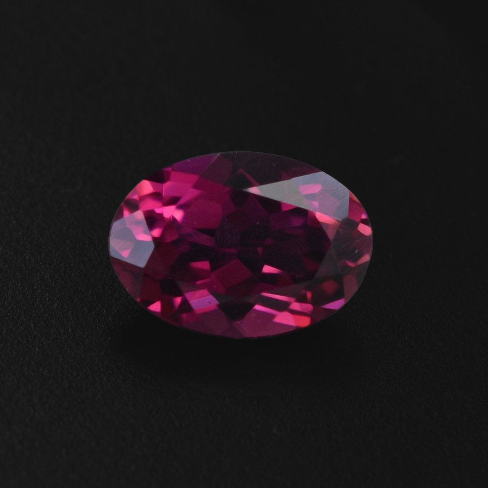 RUBELLITE CUT OVAL 7X5MM 0.78 Cts.