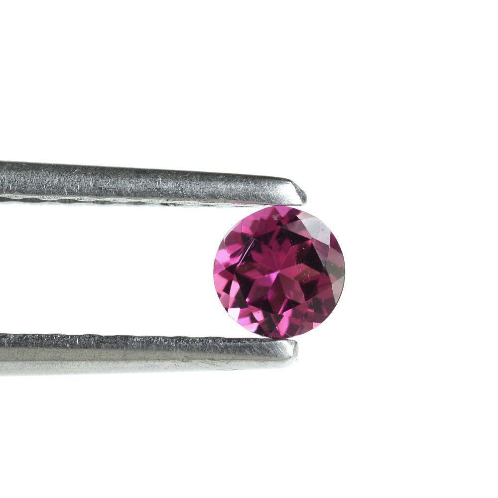 RUBELLITE CUT ROUND (DARK) 4MM 0.30 Cts.