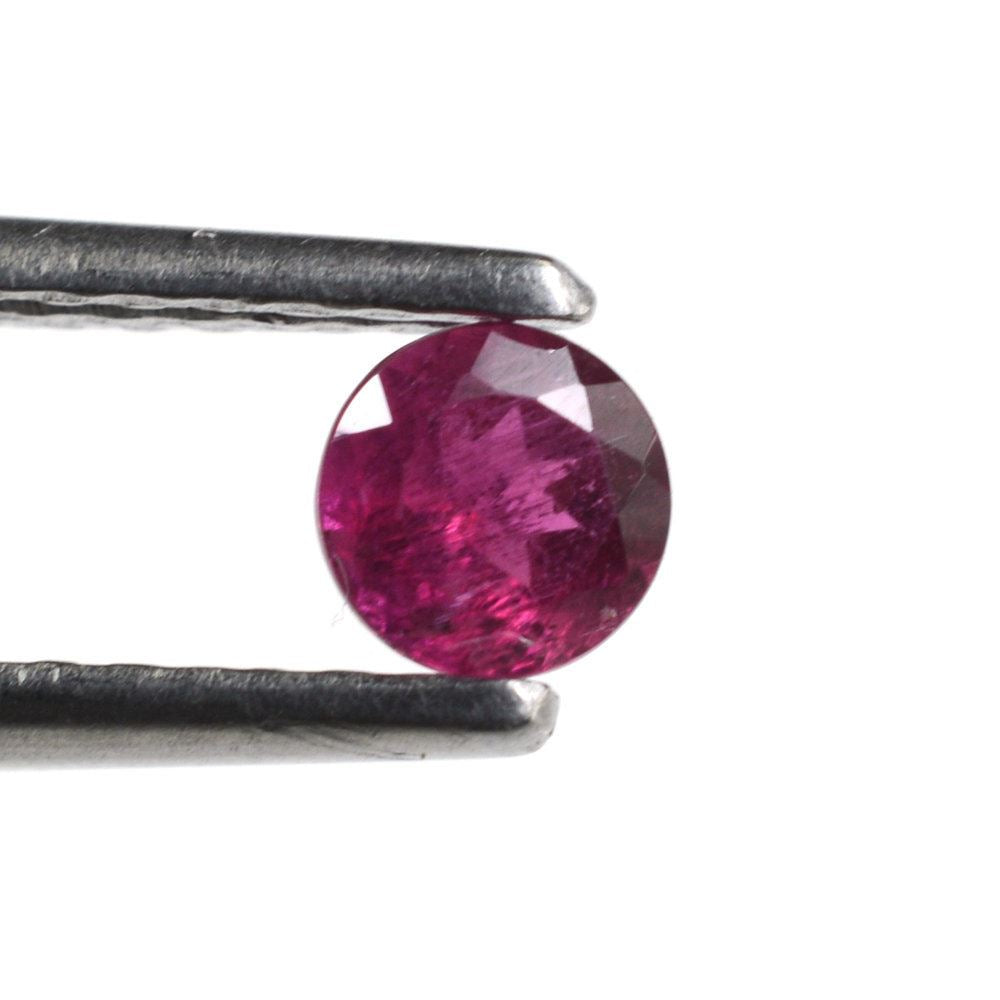RUBELLITE CUT ROUND (DARK/HI) 4.50 MM 0.36 Cts.