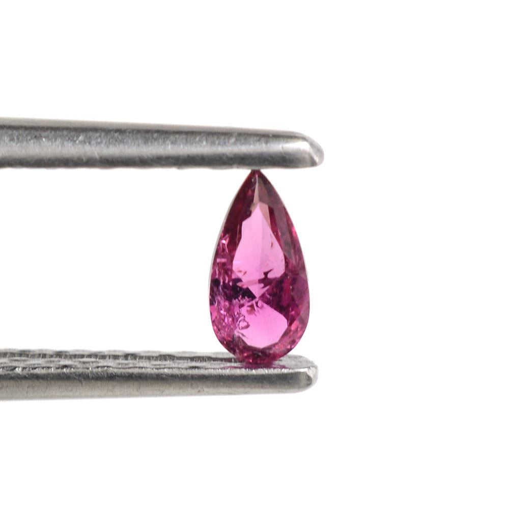 RUBELLITE CUT PEAR (MEDIUM/HI) 6X3 MM 0.23 Cts.