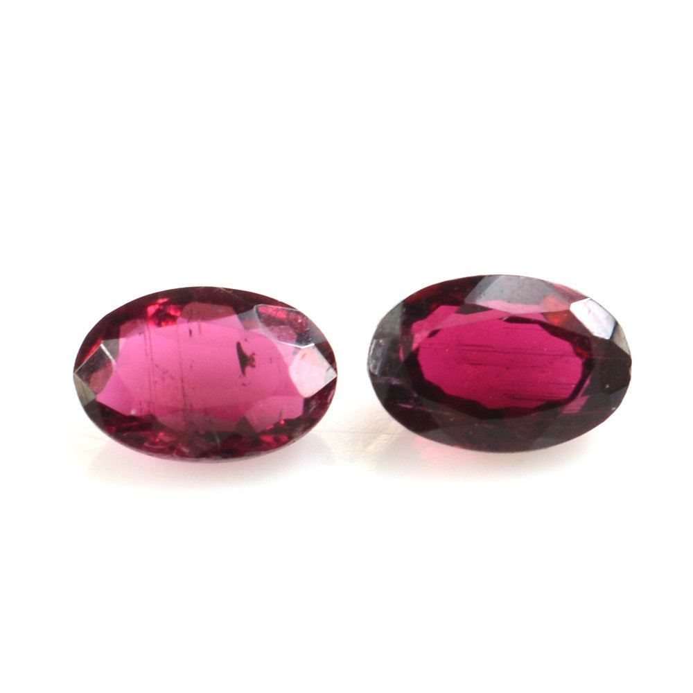 RUBELLITE CUT OVAL 6X4MM (VERY DARK) 0.58 Cts.