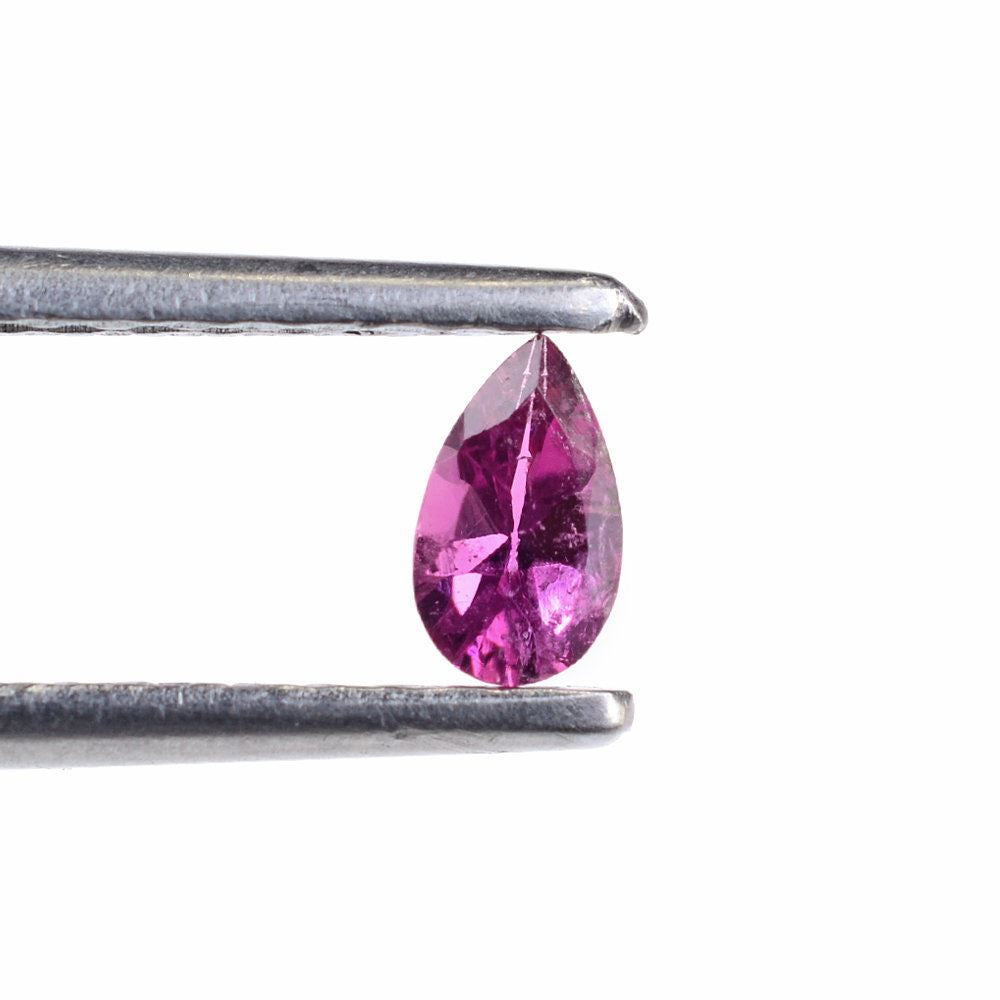 RUBELLITE CUT PEAR (LITE/HI) 5X3MM 0.22 Cts.