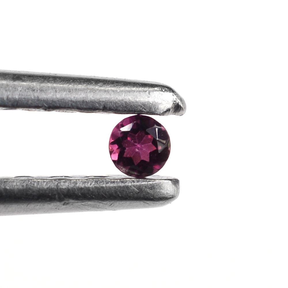 RUBELLITE CUT ROUND (VERY DARK/SI) 1.80MM 0.03 Cts.