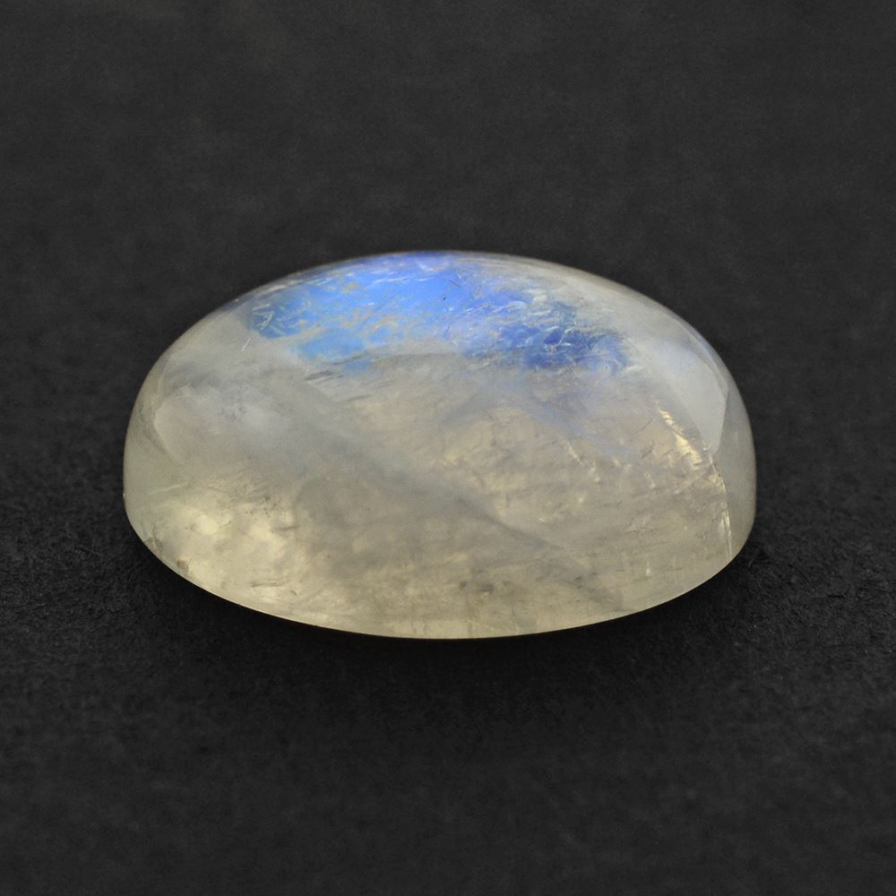 RAINBOW MOONSTONE OVAL CAB (SEMI CLOUDY) 16X12MM 19.25 Cts.