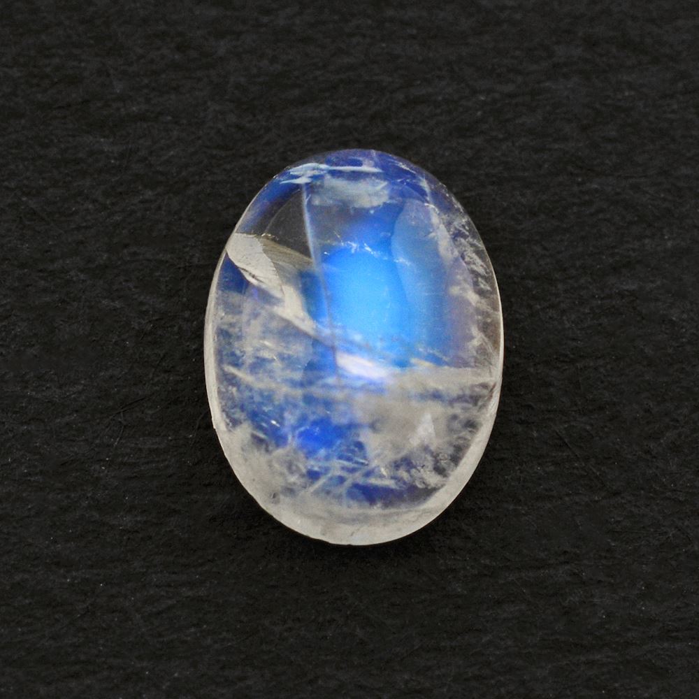 RAINBOW MOONSTONE OVAL CAB (SEMI CLOUDY) 8X6MM 1.14 Cts.