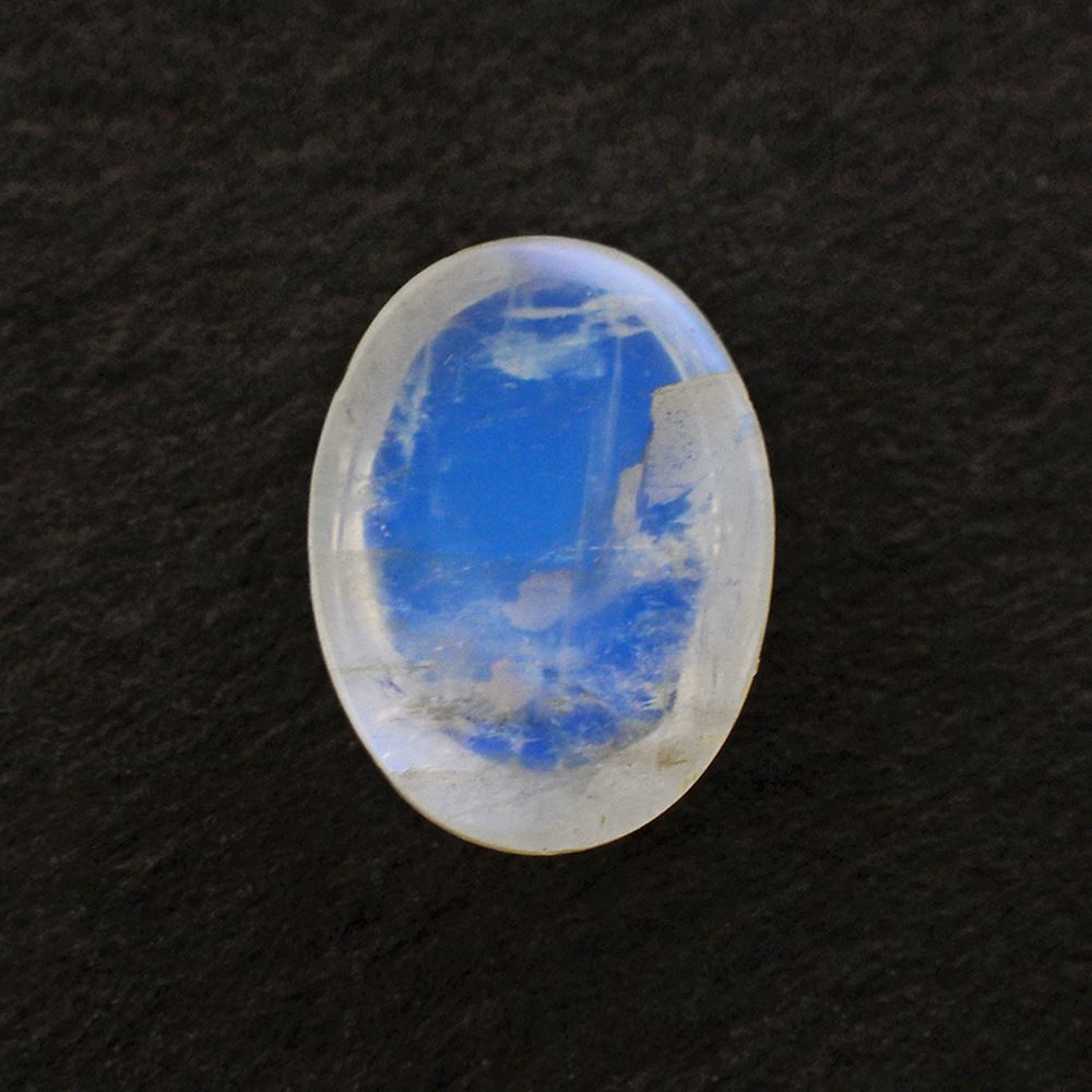 RAINBOW MOONSTONE OVAL CAB (SEMI CLOUDY) 8X6MM 1.14 Cts.