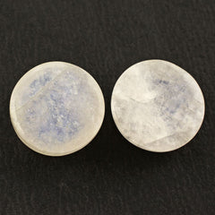 RAINBOW MOONSTONE ROUND CAB (CLOUDY) 14MM 9.70 Cts.