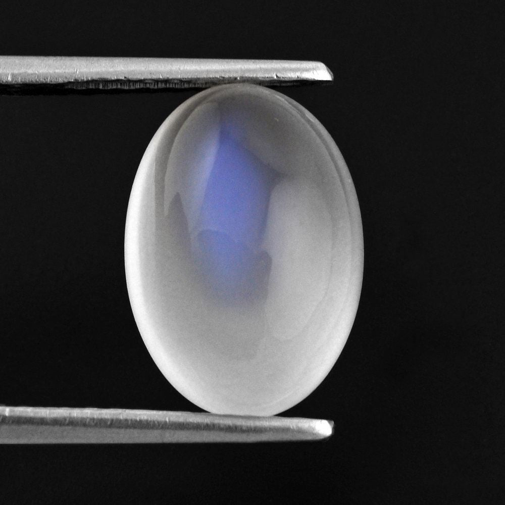 RAINBOW MOONSTONE (AFRICAN) OVAL CAB 14X10MM 5.92 Cts.