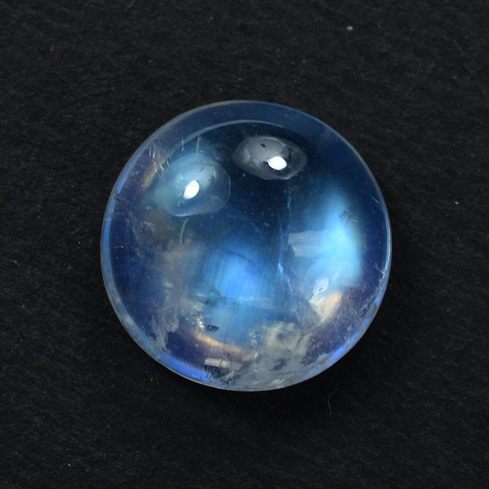 RAINBOW MOONSTONE PLAIN ROUND CAB (MODERATE INCLUSION) 10X10MM 3.82 Cts.