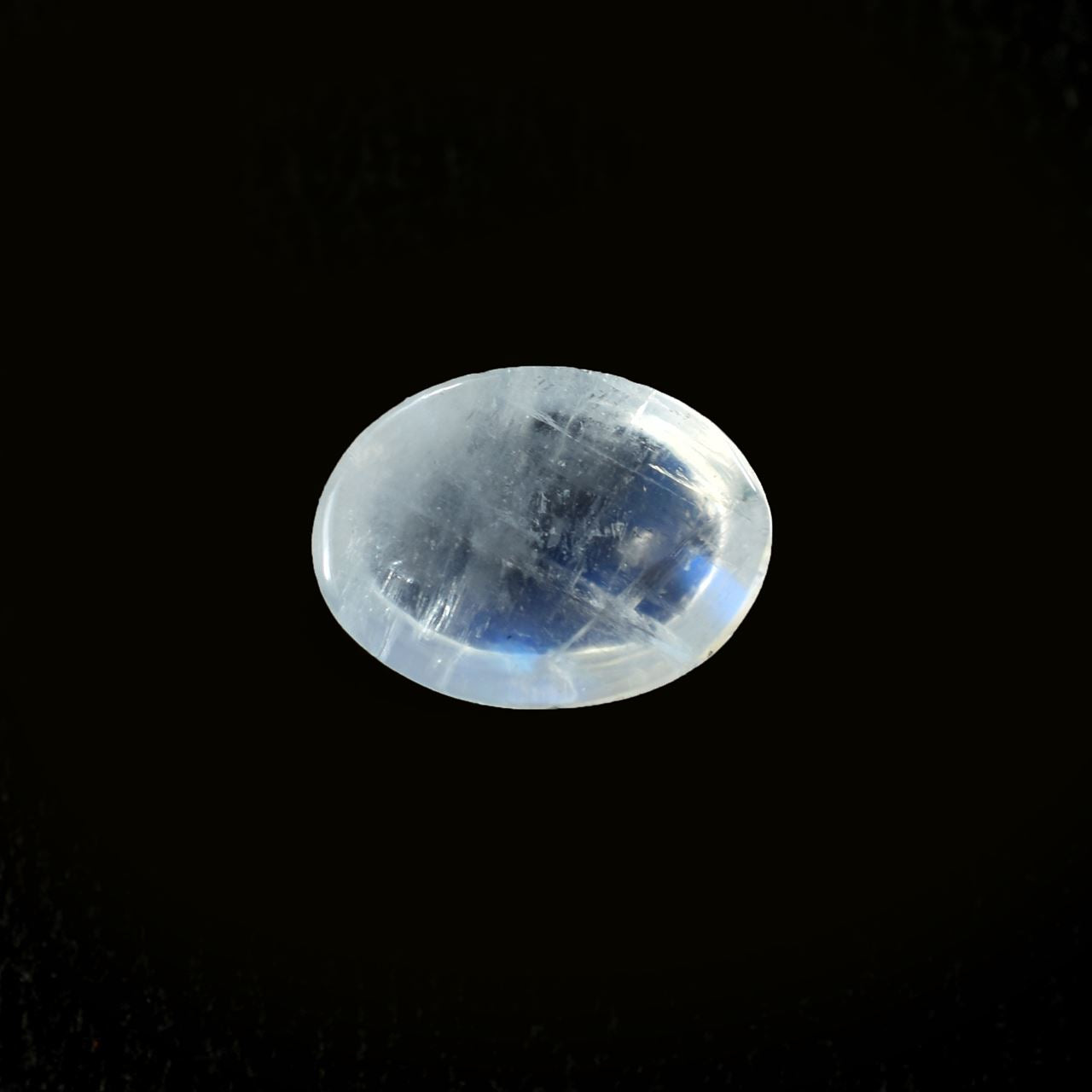 RAINBOW MOONSTONE PLAIN OVAL CAB (SEMI CLOUDY)(NICE BLUE SHINE) 8.00X6.00 MM 1.33 Cts.