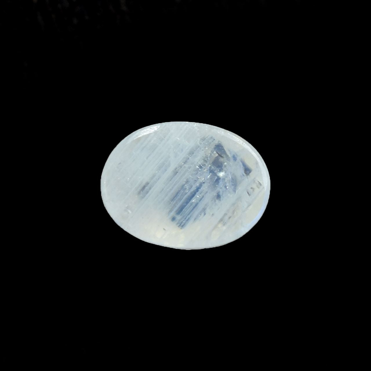 RAINBOW MOONSTONE CHECKER CUT OVAL CAB (CLOUDY)(NICE BLUE SHINE) 8.00X6.00 MM 1.20 Cts.