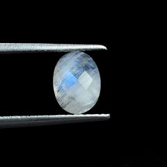 RAINBOW MOONSTONE CHECKER CUT OVAL CAB (CLOUDY)(NICE BLUE SHINE) 8.00X6.00 MM 1.20 Cts.