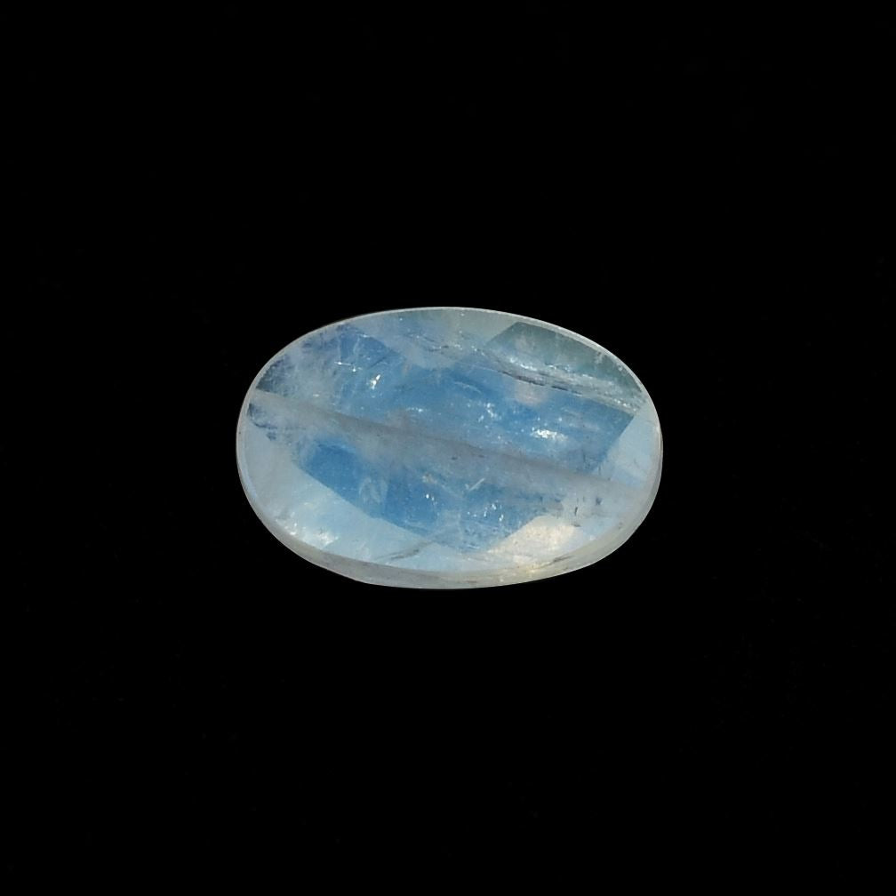 RAINBOW MOONSTONE CHECKER CUT OVAL CAB (SEMI CLOUDY) 6.00X4.00 MM 0.41 Cts.