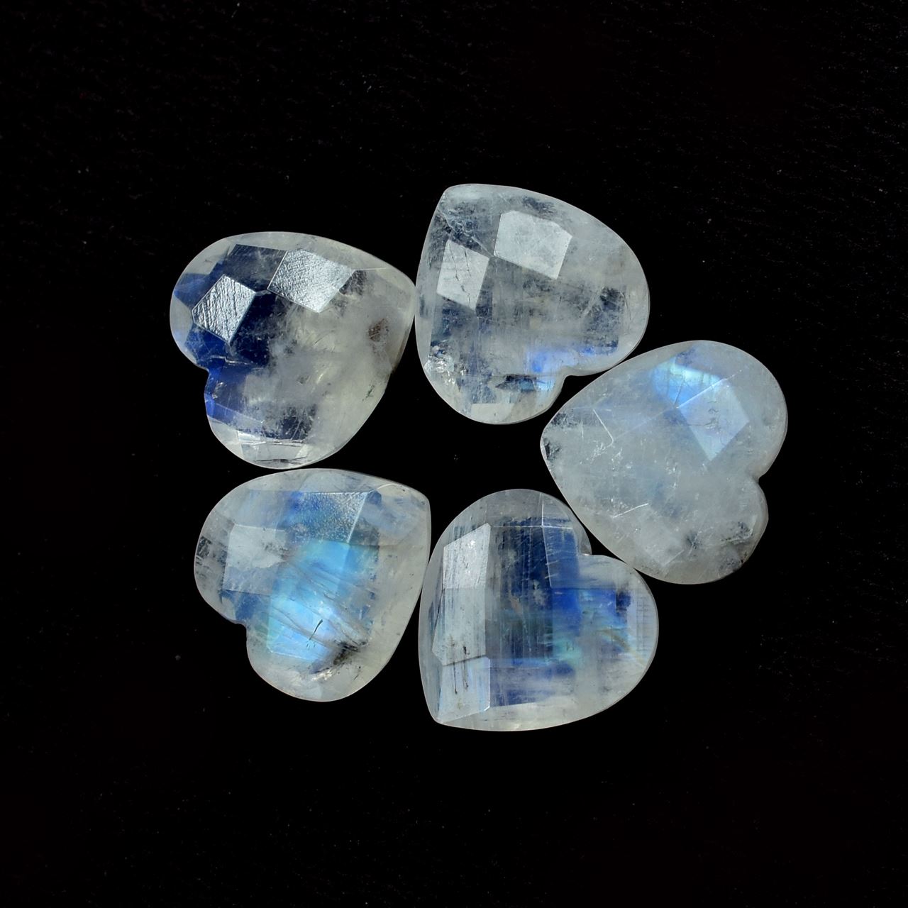 RAINBOW MOONSTONE CHECKER BRIOLETTE HEART (SEMI CLOUDY)(SOME BLACK SPOT) 10.00X10.00 MM 2.77 Cts.