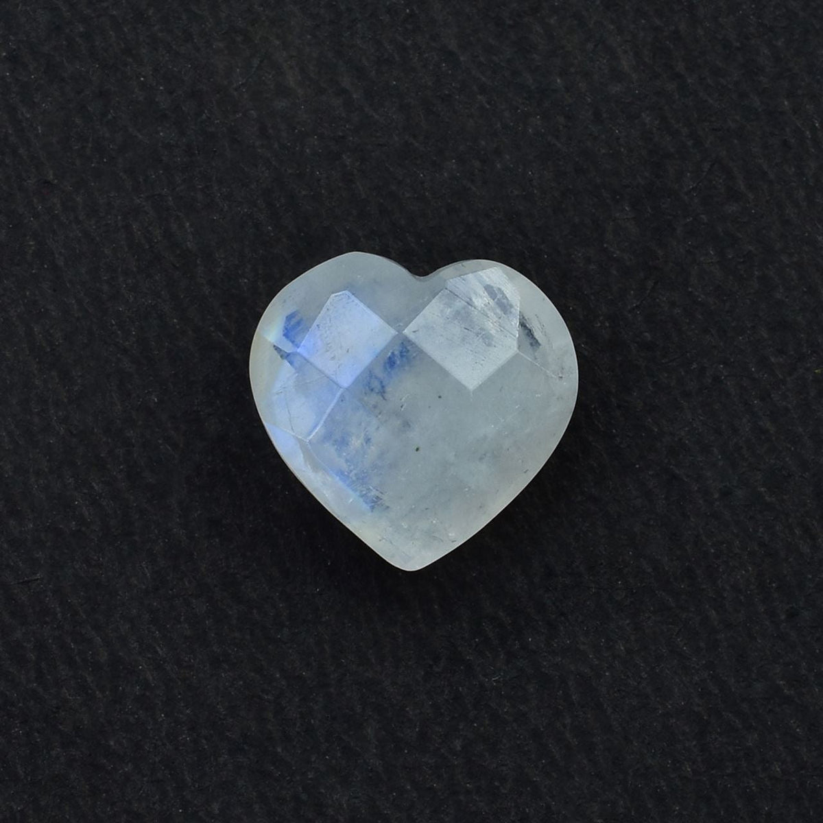 RAINBOW MOONSTONE CHECKER BRIOLETTE HEART (CLOUDY)(NICE BLUE SHINE) 10.00X10.00 MM 2.42 Cts.