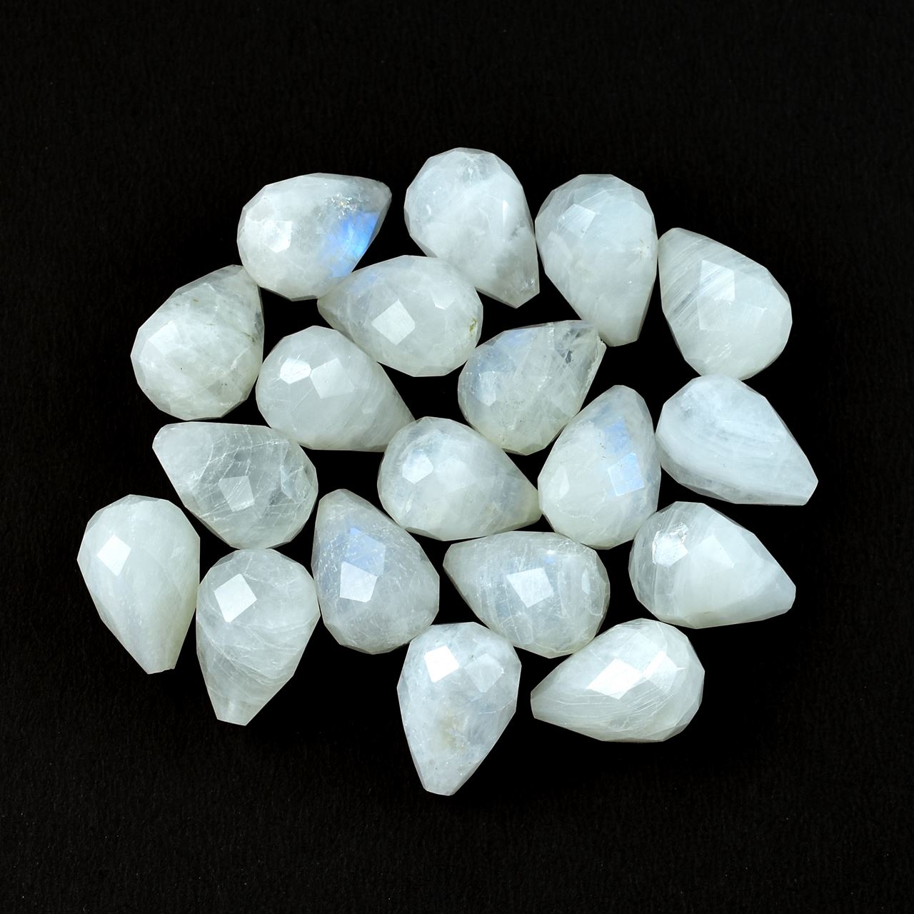 RAINBOW MOONSTONE CHECKER CUT FACETED DROP (CLOUDY)(H/D-1.00MM) 14.00X10.00 MM 8.69 Cts.