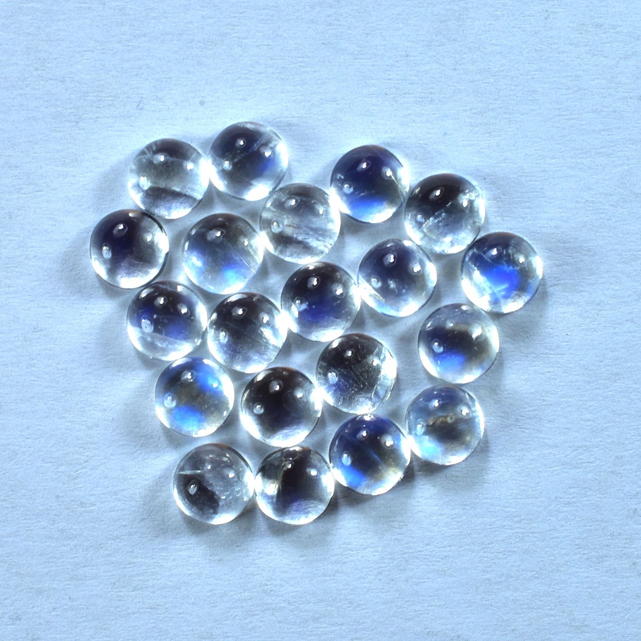 RAINBOW MOONSTONE ROUND CAB (CLEAN TO SI) 6.00X6.00 MM 0.42 Cts.