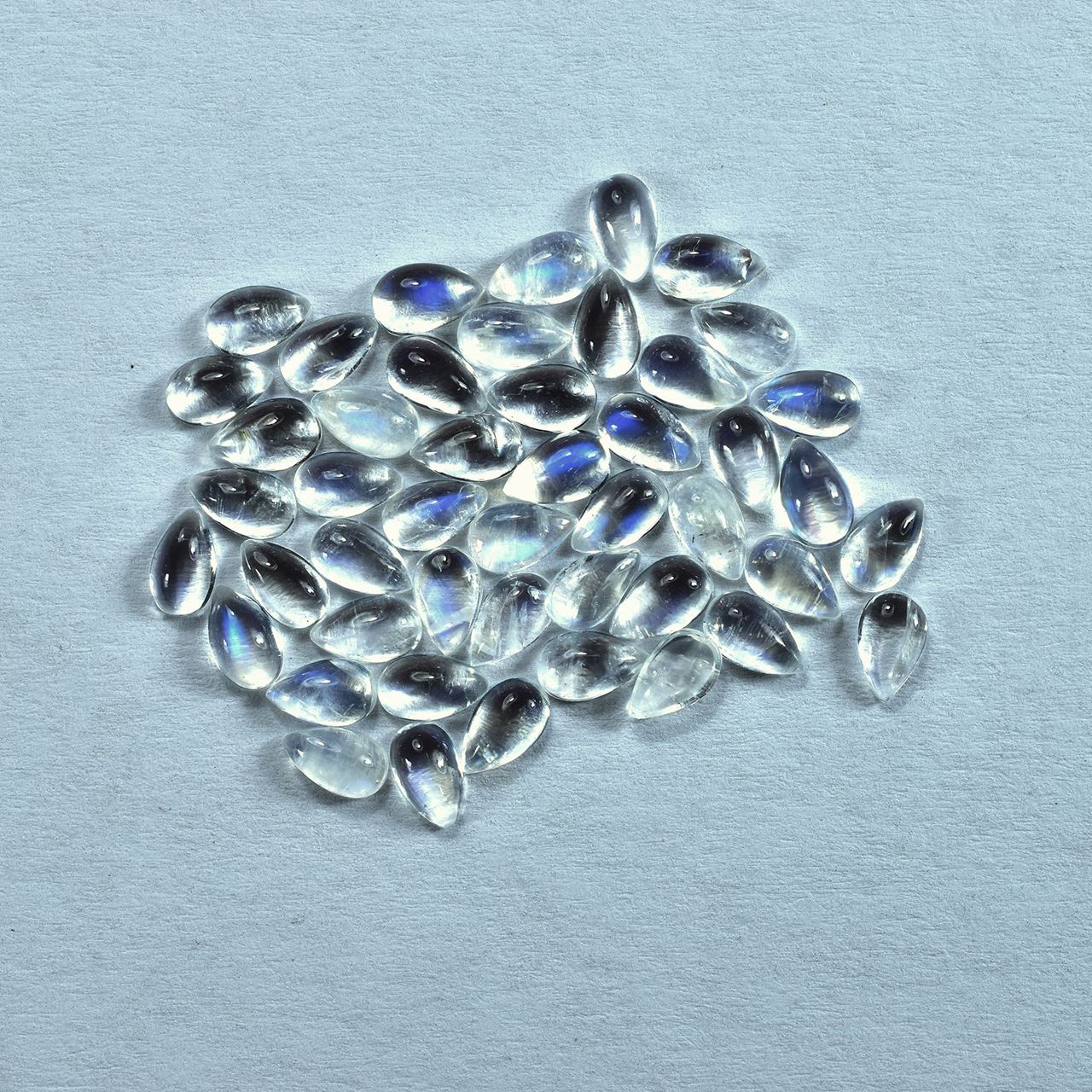 RAINBOW MOONSTONE PEAR CAB (CLEAN/VSI) 5.00X3.00 MM 0.18 Cts.